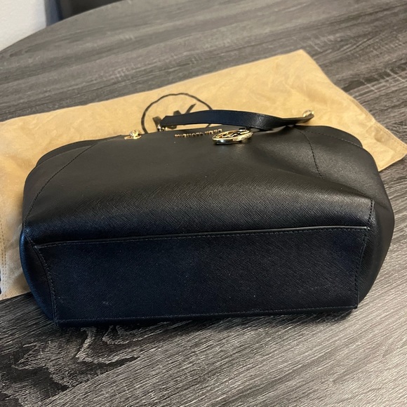 Michael Kors LOT Handbag + Fanny Pack - Picture 6 of 7